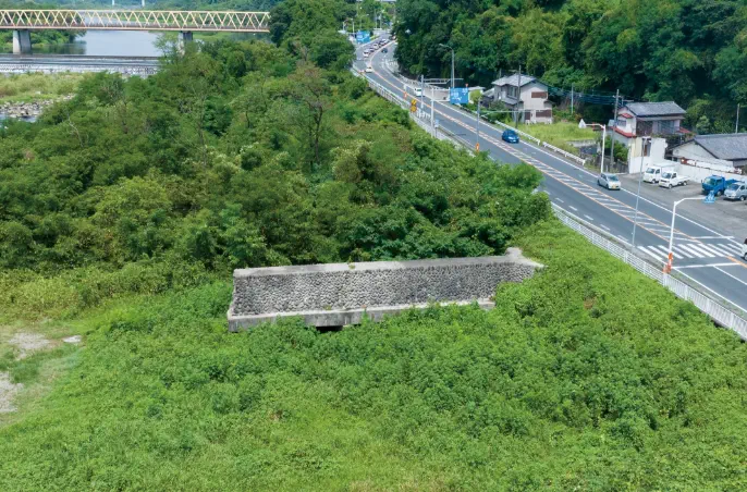 広桃用水旧頭首工